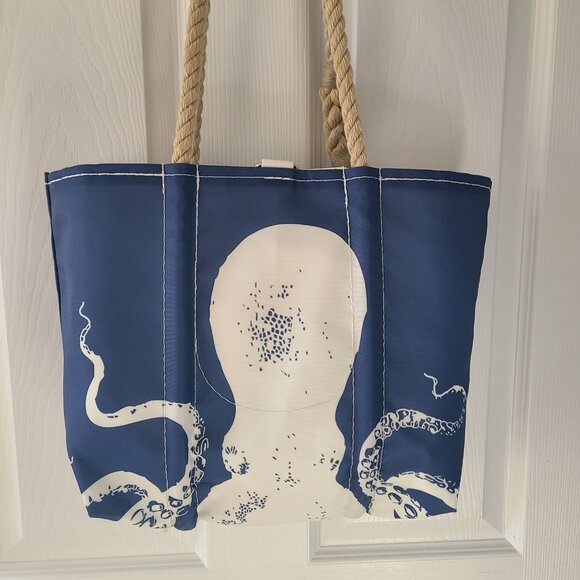 Sea Bags White on Navy Octopus Handbag Tote NWT - Picture 3 of 11